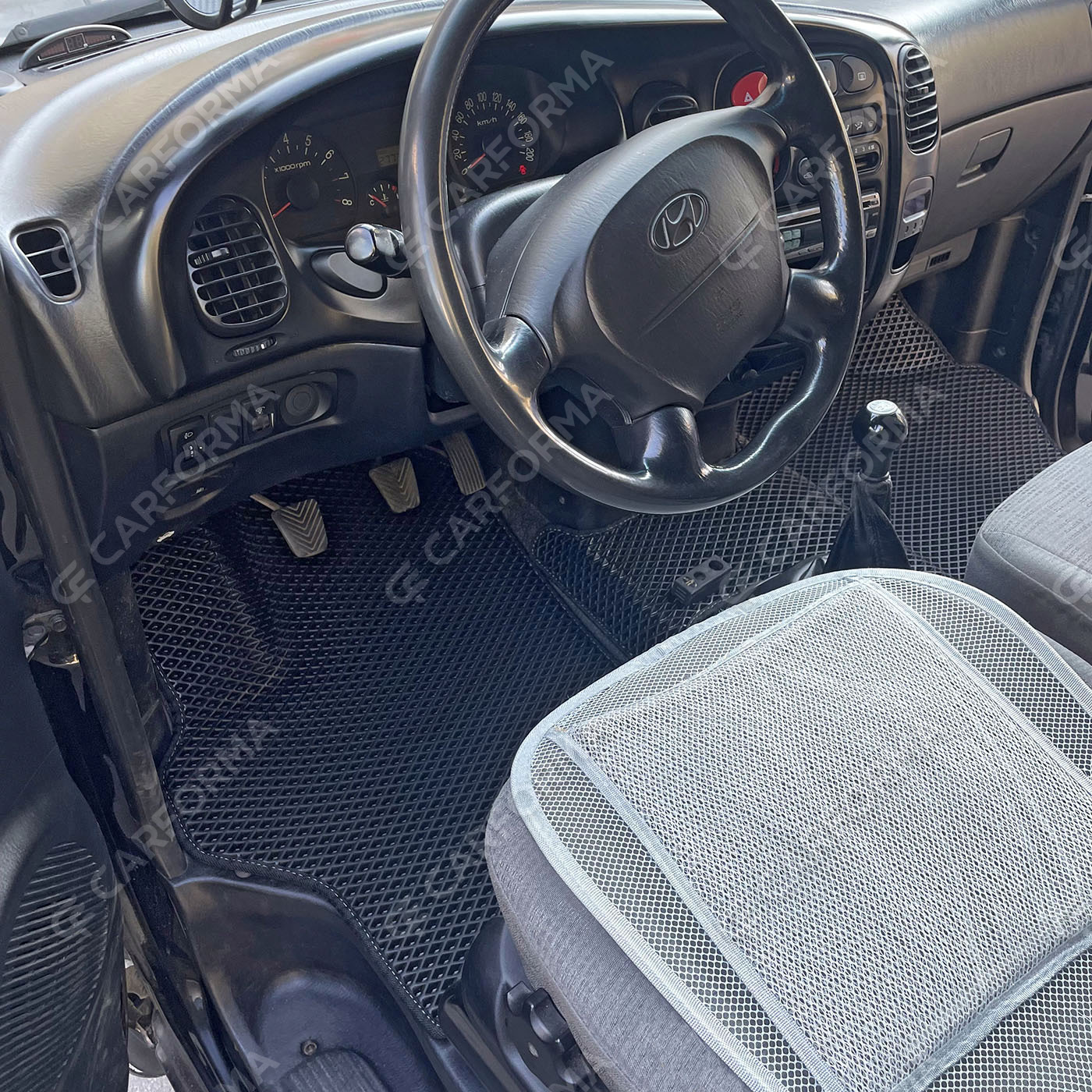 Коврики на Hyundai Starex 1996&nbsp;-&nbsp;2007 в Волгограде