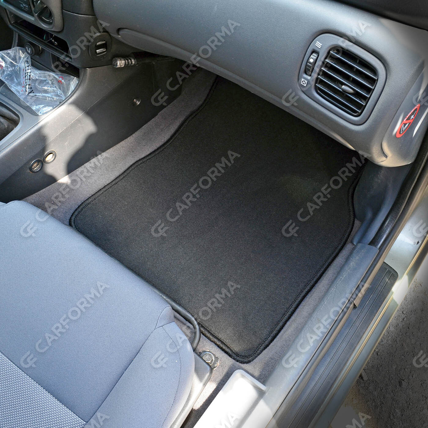Ворсовые коврики на Nissan Almera 2 (N16) 2000&nbsp;-&nbsp;2006 в Волгограде