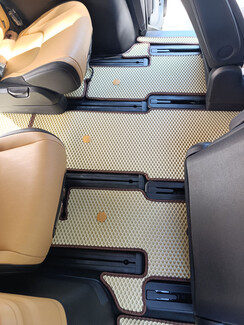 Ворсовые коврики на KIA Carnival IV корейская сборка 2020 - 2025 в Волгограде