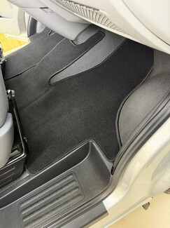 Водительские коврики Volkswagen Transporter (T6) 2015 - 2019 в Волгограде Водительские коврики Volkswagen Transporter (T6) 2015 - 2019 в Волгограде