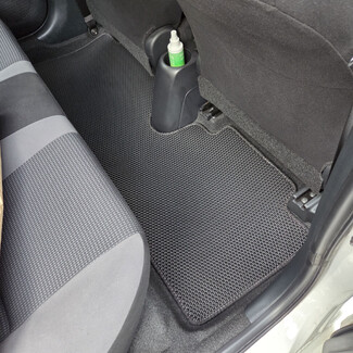 Коврики на Toyota Yaris L 2013 - 2026 в Волгограде Коврики на Toyota Yaris L 2013 - 2026 в Волгограде