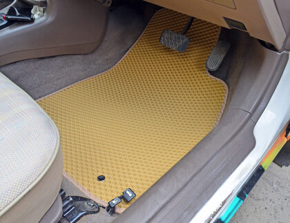 Коврики на Toyota Corsa (L50) 1994 - 1999 в Волгограде